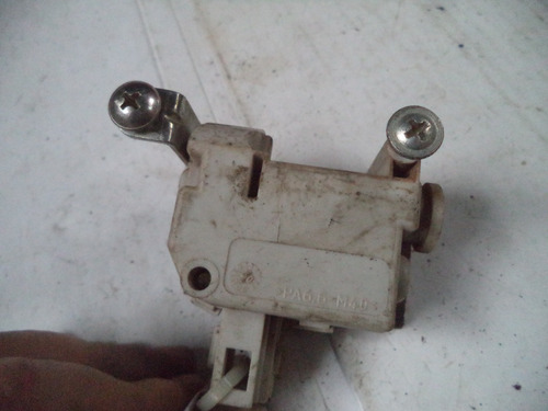 Trava Portinhola Do Tanque Fox Pa6.6 M40 (Usado)
