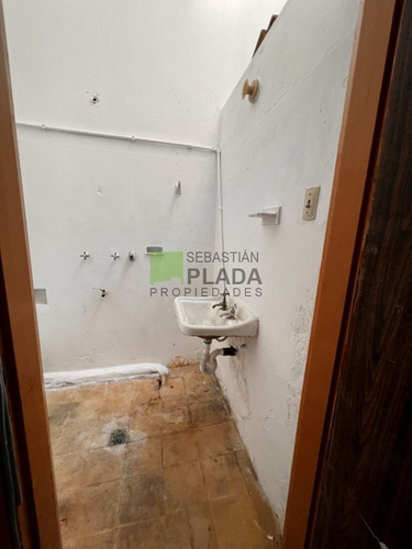 Imagen 7 de 11 de Muy Buena Esquina Comercial