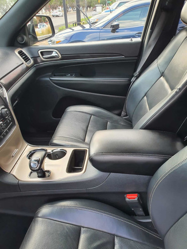 Imagen 11 de 14 de Jeep Grand Cherokee 2014 5.7 Limited Premium V8 4x2 Mt