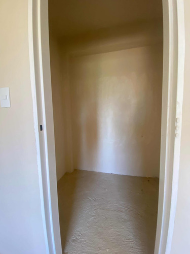 Annic Coronado Vende Townhouse Con Planta 100% Obra Gris En Villas De Aricagua, Urbanización Mañongo 269909