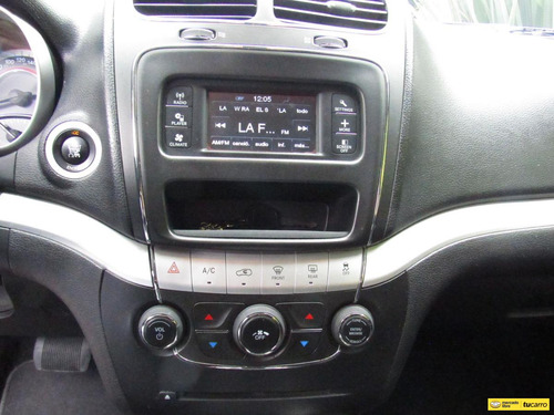 Imagen 21 de 25 de Dodge Journey 2.4 Se
