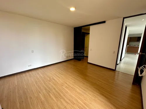Apartamento En Arriendo En El Esmeraldal. Cod A776066