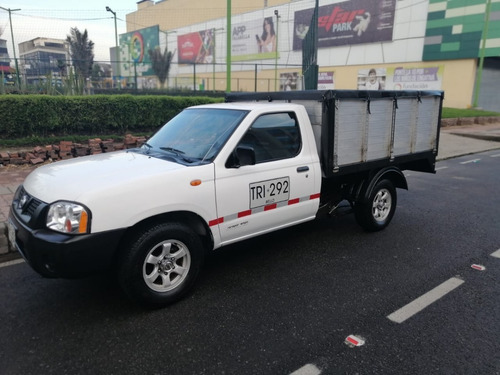 Nissan Frontier D22 Np 300 Estacas