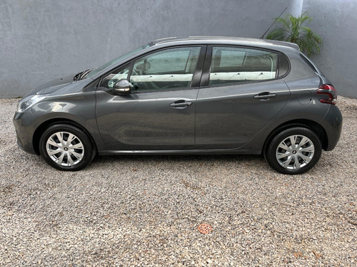 Peugeot 208 1.6 Active