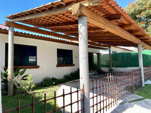Hermosa Casita De Descanso En Lomas De Cocoyoc