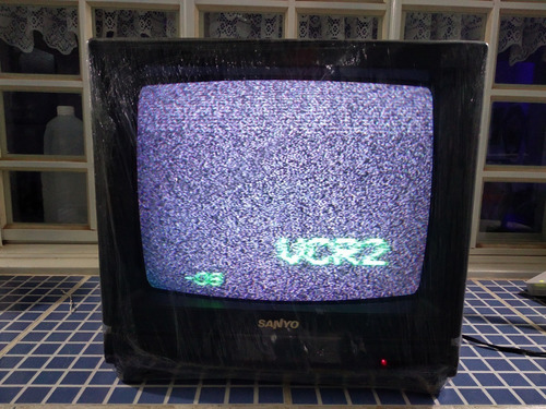 Tv 14 Polegadas Sanyo Preta Liga 110/220w Antiga Veja Fotos