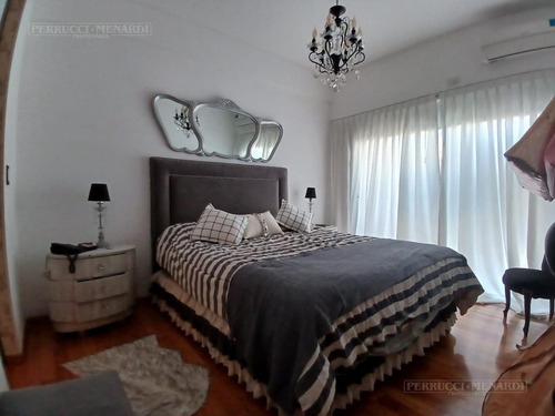 Piso 4 Ambientes En Venta - Villa Ballester Centro