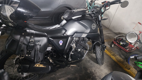 Vento Rocketman 2021, Pintada Color Negro Mate.
