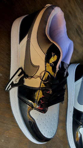 Tenis Nike Air Jordan 1 Low Se Concord Hombre Ancho Estándar