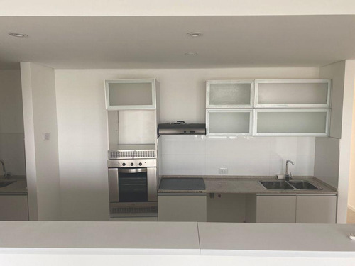 Venta Depto.3 Amb. Sobre El Lago Central En Acqua Golf, Nordelta