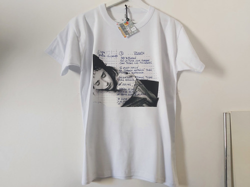 Remera Algodón Unisex Gustavo Cerati Letra Puente Blanca