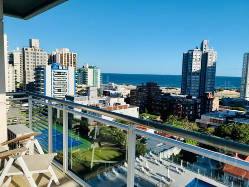 Imagen 9 de 17 de Apartamento De 3 Dormitorios Y Parrillero Propio En Punta Del Este- Ref: 54496
