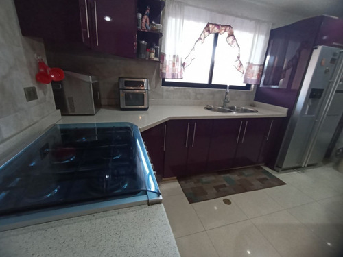Imagen 3 de 15 de Sky Group Vende Townhouse En El Parral Foth-305
