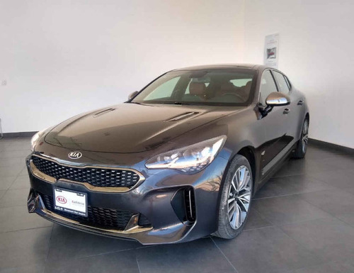 Imagen 1 de 15 de Kia Stinger 2018 4p Gt Line, 2.0t, Ta, 8 , Volante Deportiv