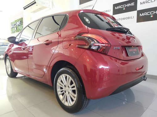 Imagen 4 de 25 de Peugeot 208 2016 1.6 Allure Nav Tiptronic