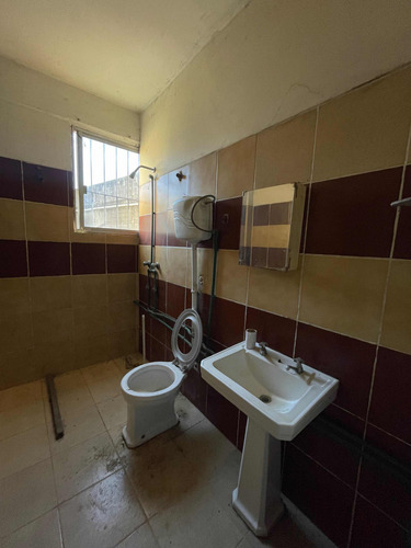Alquiler Local Comercial 1 Dormitorio Maroñas Con Cochera