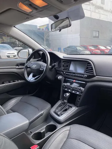 Hyundai Elantra 2.0 Limited Tech Navi At