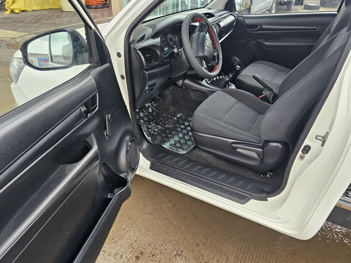 Toyota Hilux 2.7 Chasis Cabina Mt