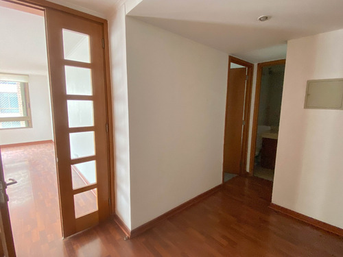 Hermoso Y Amplio Departamento, Excelente Sector (4d / 4b)