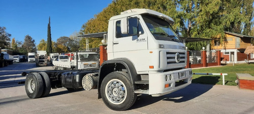 Volkswagen 17220 Worker Chasis Largo Unicoo Rentaltrucks