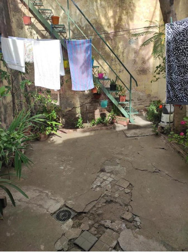 Casa Venta Pichincha A Remodelar Unica En El Pasillo Dos Plantas A Reciclar