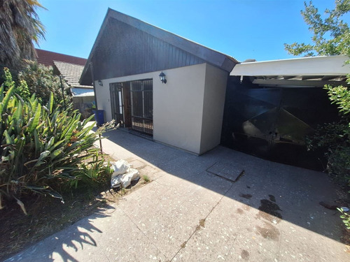 Casa En Venta De 8 Dorm. En Macul