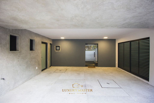 Casa De Lujo En Venta En Valle Real
