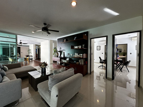 Casa En Venta En Cholul De Una Planta.