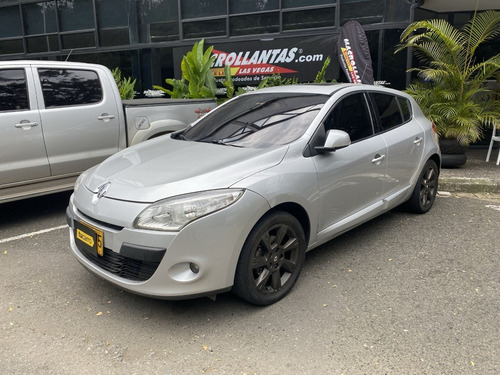 Imagen 4 de 23 de Renault Megane 3 Privilege 2013