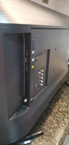 Imagen 4 de 4 de Smart Tv Samsung 32 Pulgadas Serie 4