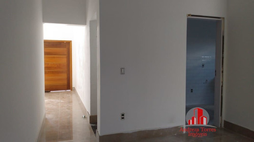 Casa À Venda No Bairro Piracangaguá - Taubaté/sp - 820