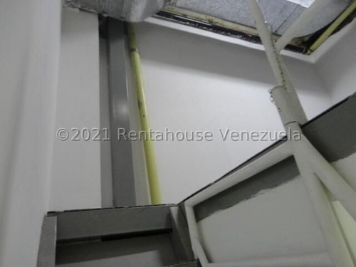 Imagen 7 de 9 de Local En Alquiler Los Dos Caminos 22-7868 Eva Castillo 0414.306.72.20