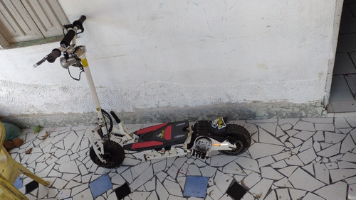 Imagem 6 de 6 de Two Dogs 1000w Two Dogs 1000w