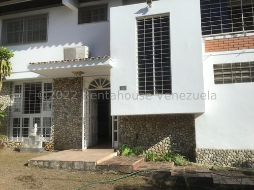 Venta De Acogedora Quinta En Urb. San Roman Mls# 23-1308 Mnh