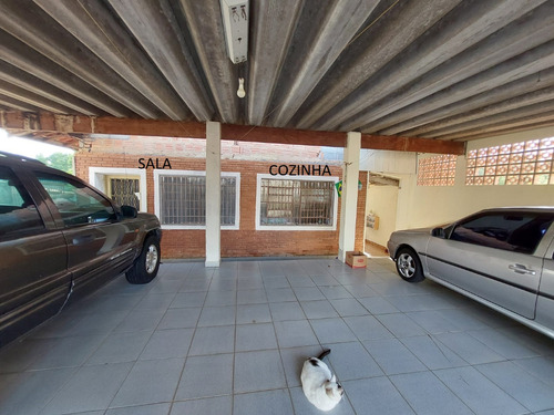Propriedade De 680m2 Bem Localizada, Próximo A Shooping E Mercados
