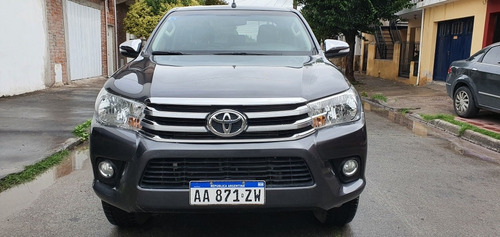 Toyota Hilux 2.8 Cd Srv Pack 177cv 4x2 2017