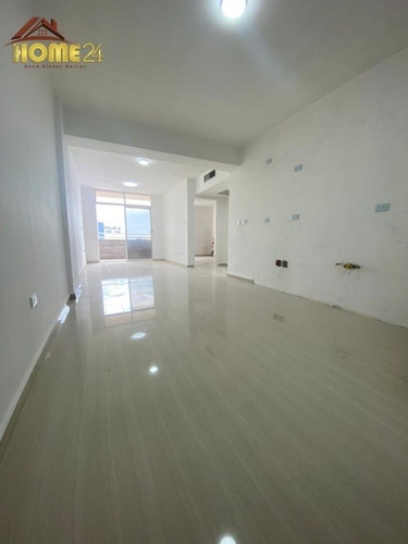 Imagen 3 de 10 de En Venta Apartamento En Lecheria.r. Los Veleros 2h-2b-1e