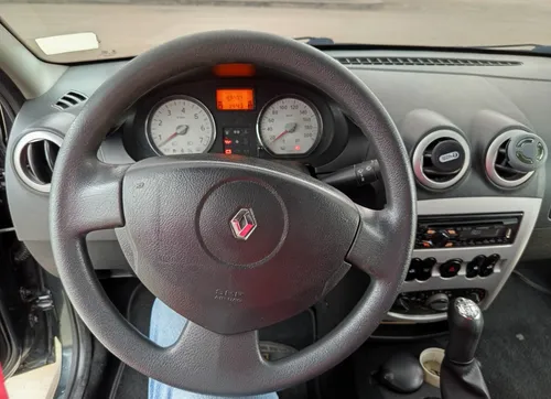 Renault Logan Dynamique 2012