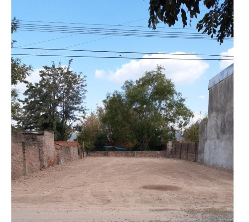 Imagen 3 de 5 de Excelente Lote En Calle 104 E/ 9 Y 11 De 305 M2 (barrio San Francisco)