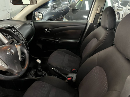Nissan Versa 1.6 16V FLEX SV 4P XTRONIC
