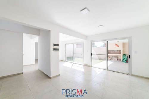 Imagen 2 de 17 de Casa A Estrenar. Claros Del Bosque. 175 M2 Cub. 3 Dorm