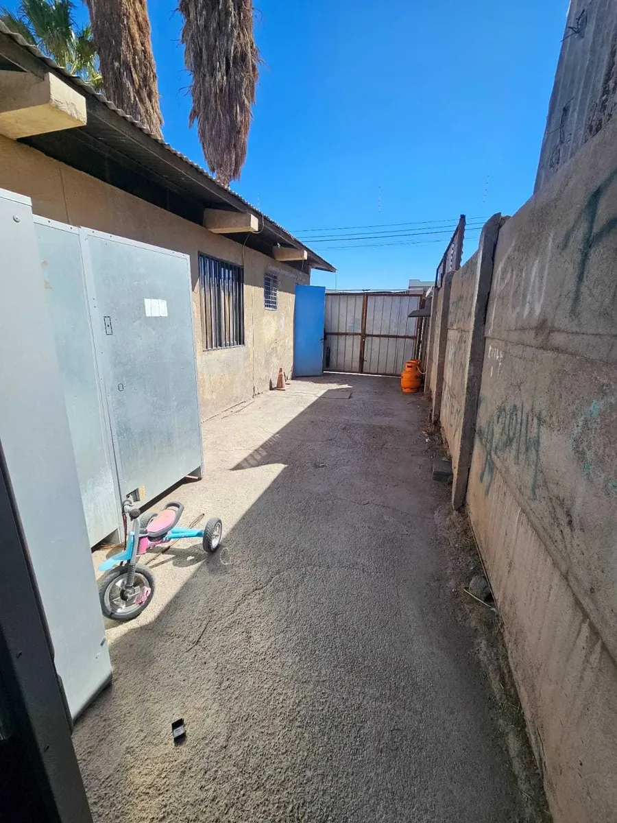 Imagen 5 de 17 de Casa En Venta De 208m2 A Pasos De Calle Cobija (177074)