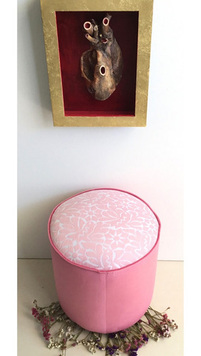 Taburete Ottoman Flor De Piña Bordado A Mano.