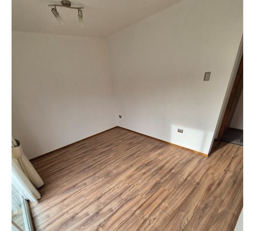 Atención! Casa De 3d+3b, Como Nueva. Oportunidad Compra.