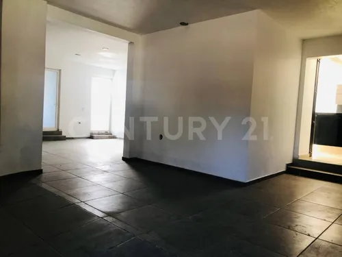 Casa En Venta, En El Palomar, Tlajomulco De Zuñiga, Jalisco.