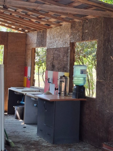 11,5ha Terreno Con Casa Y Piscina Lado Del Rio Unihue