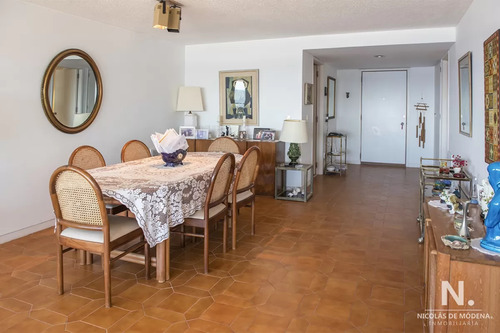 Vende Apartamento De 3 Dormitorios En Tiburon , Punta Del Este