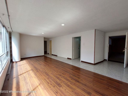 Imagen 2 de 8 de Vendo Apartamento En Chapinero Central C.m 22-1924