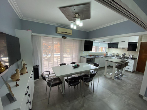 Imagen 12 de 30 de Casa En Venta - 5 Amb. - Ramos Mejia Sur -