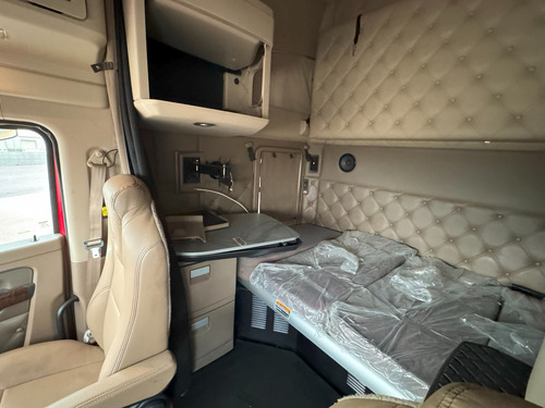 2017 Kenworth T680 Cummins